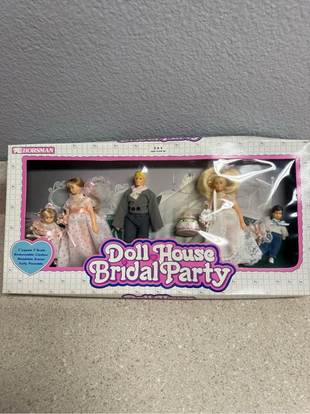 1992 Horsemen Vintage Doll House Bridal Party Playset - White and Pink Sealed